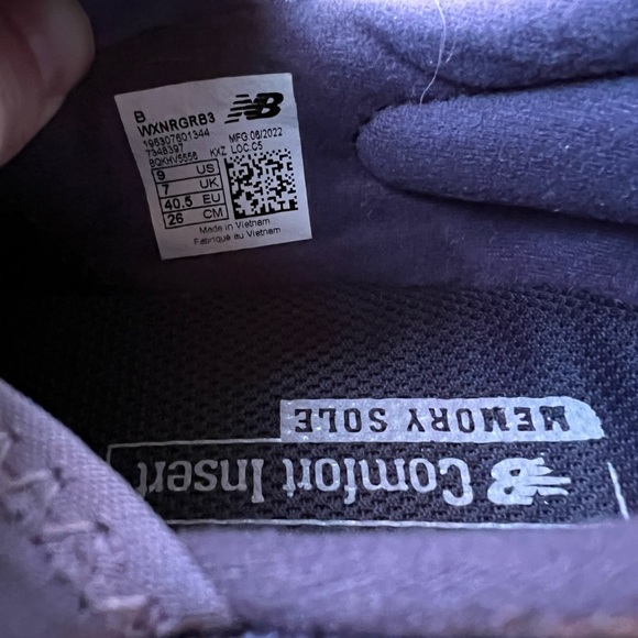 New balance shoes women’s 9 - Picture 4 of 4